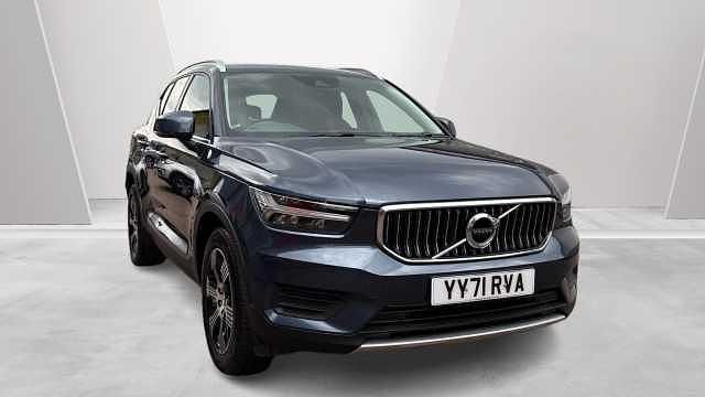 Used 2022 Volvo XC40 Inscription SUV | £27,990 (Fair price) - Image 1/3