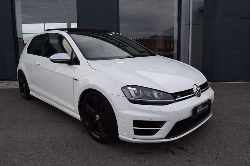 Used VW Golf VII R 300 HP (220 kW) 2015 White Hatchback
