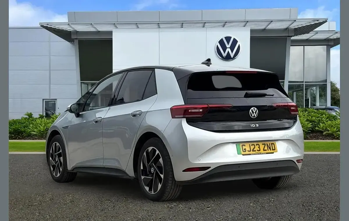 Usado VW ID.3 Pro Performance 150 kW (204 HP) 2023 Prateado Citadino