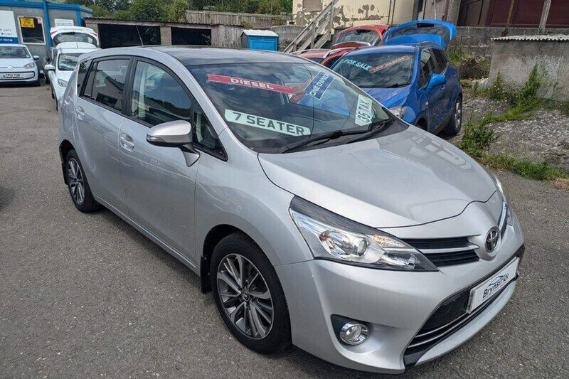 Silver Used 2016 Toyota Verso Design MPV | £5,995 (Good price) - Image 1/1