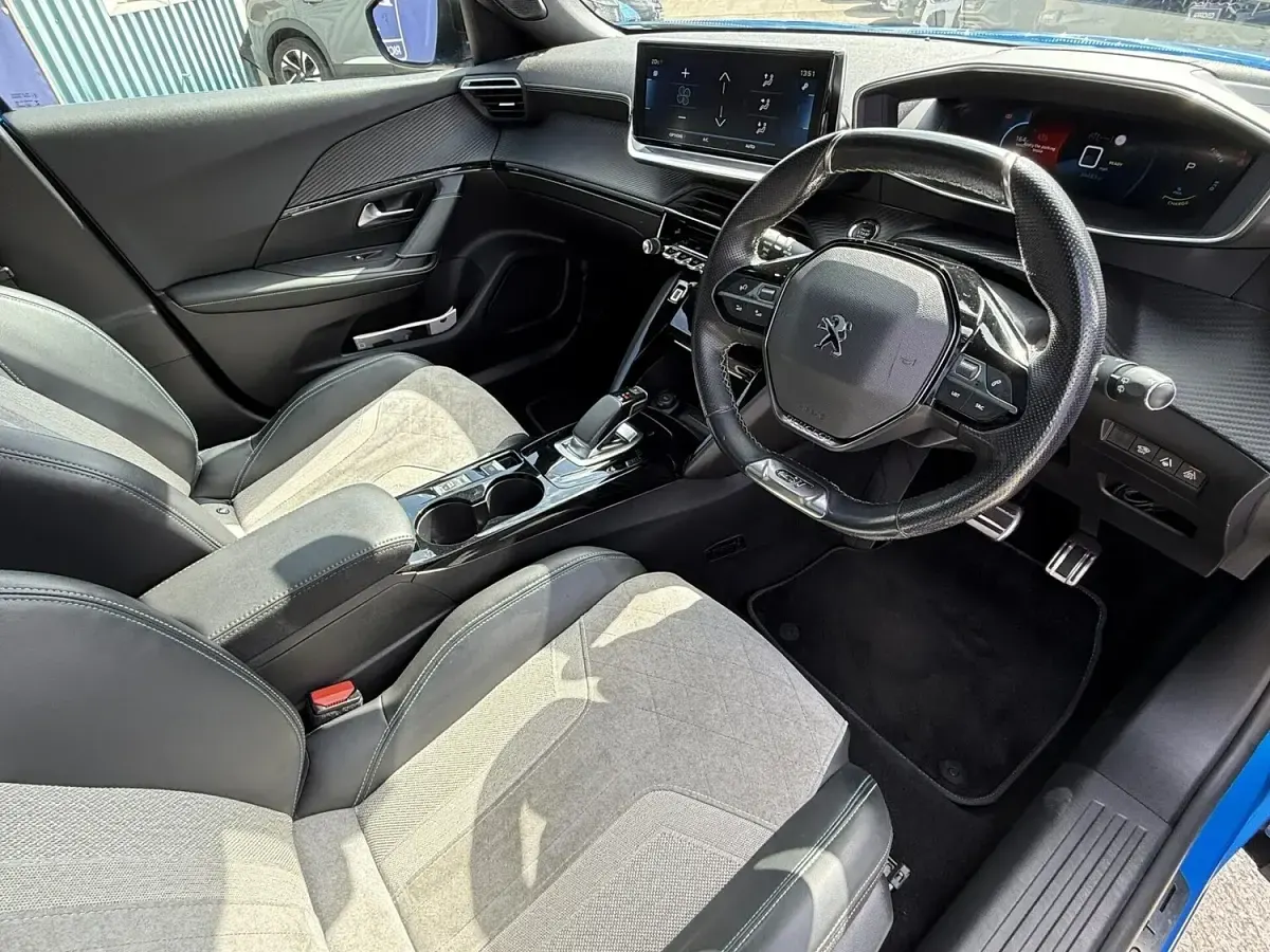 Used Peugeot e-2008 GT 100 kW (136 HP) 2020 Blue SUV
