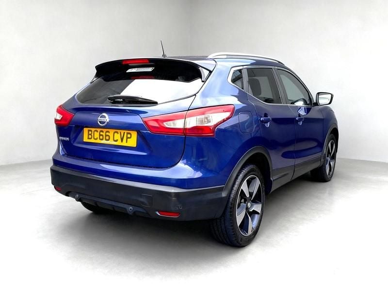 Used Nissan Qashqai N-Connecta 2016 Blue SUV