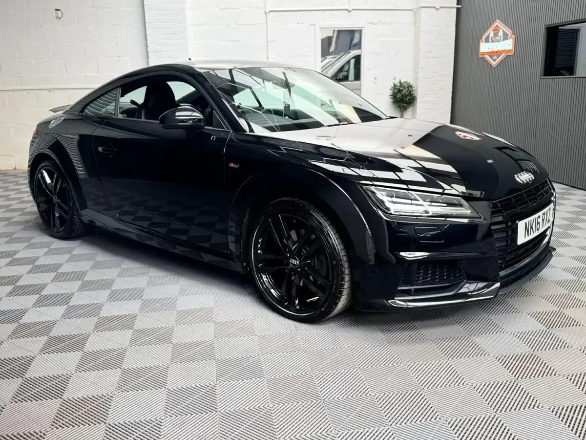 Begagnad Audi TT S-Line 180 HK (132 kW) 2016 Svart Sportkupé