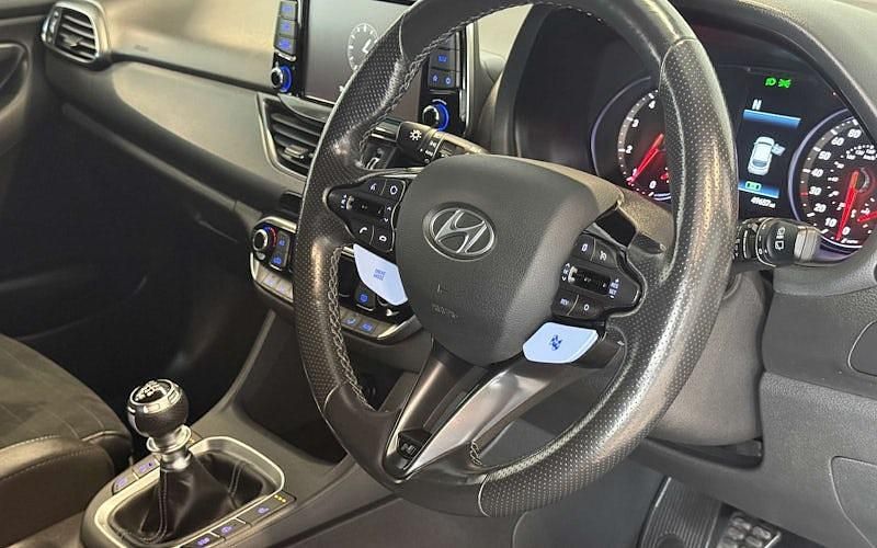 Used Hyundai i30 275 HP (202 kW) 2020 Hatchback