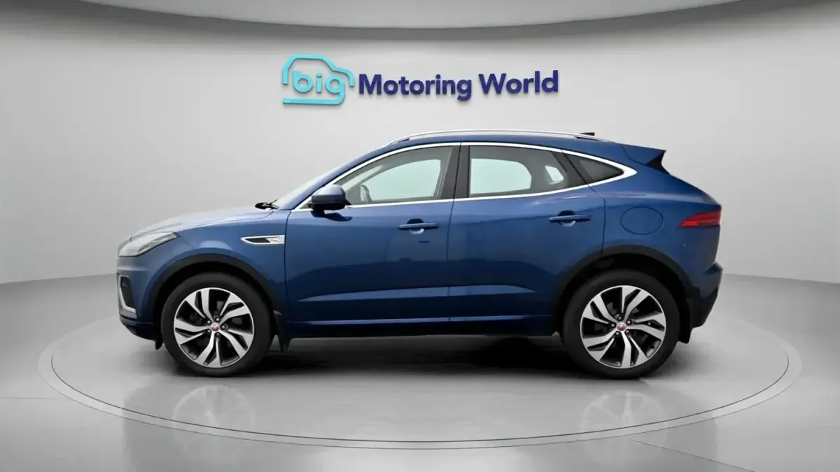 Used Jaguar E-Pace R-Dynamic 309 HP (227 kW) 2022 Blue SUV