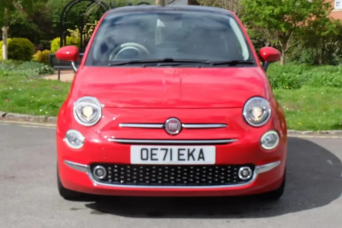 Used Fiat 500 Dolcevita 70 HP (51 kW) 2022 Red Hatchback