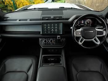 Used Land Rover Defender HSE Dynamic 404 HP (297 kW) 2022 Silver SUV