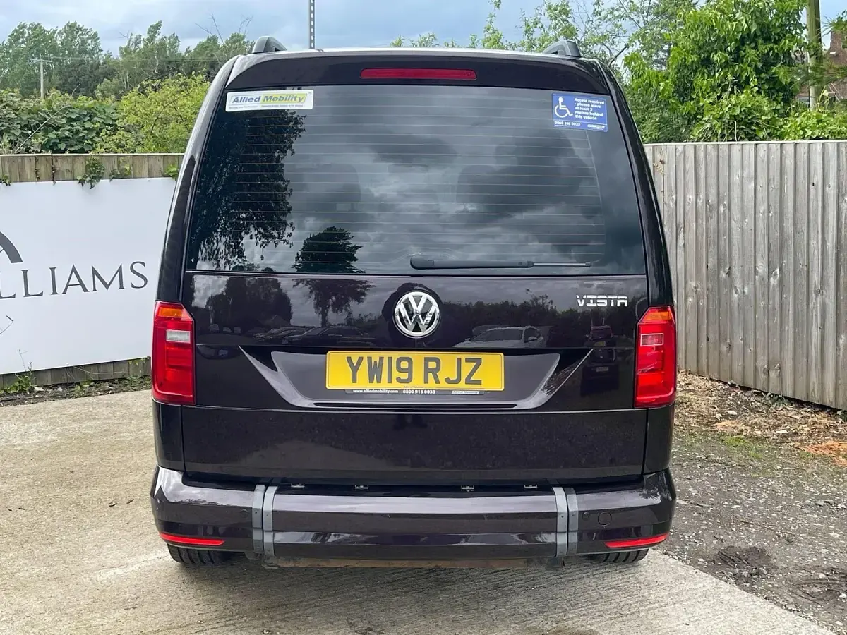 Used VW Caddy Maxi Life 2019 Mauve/purple MPV
