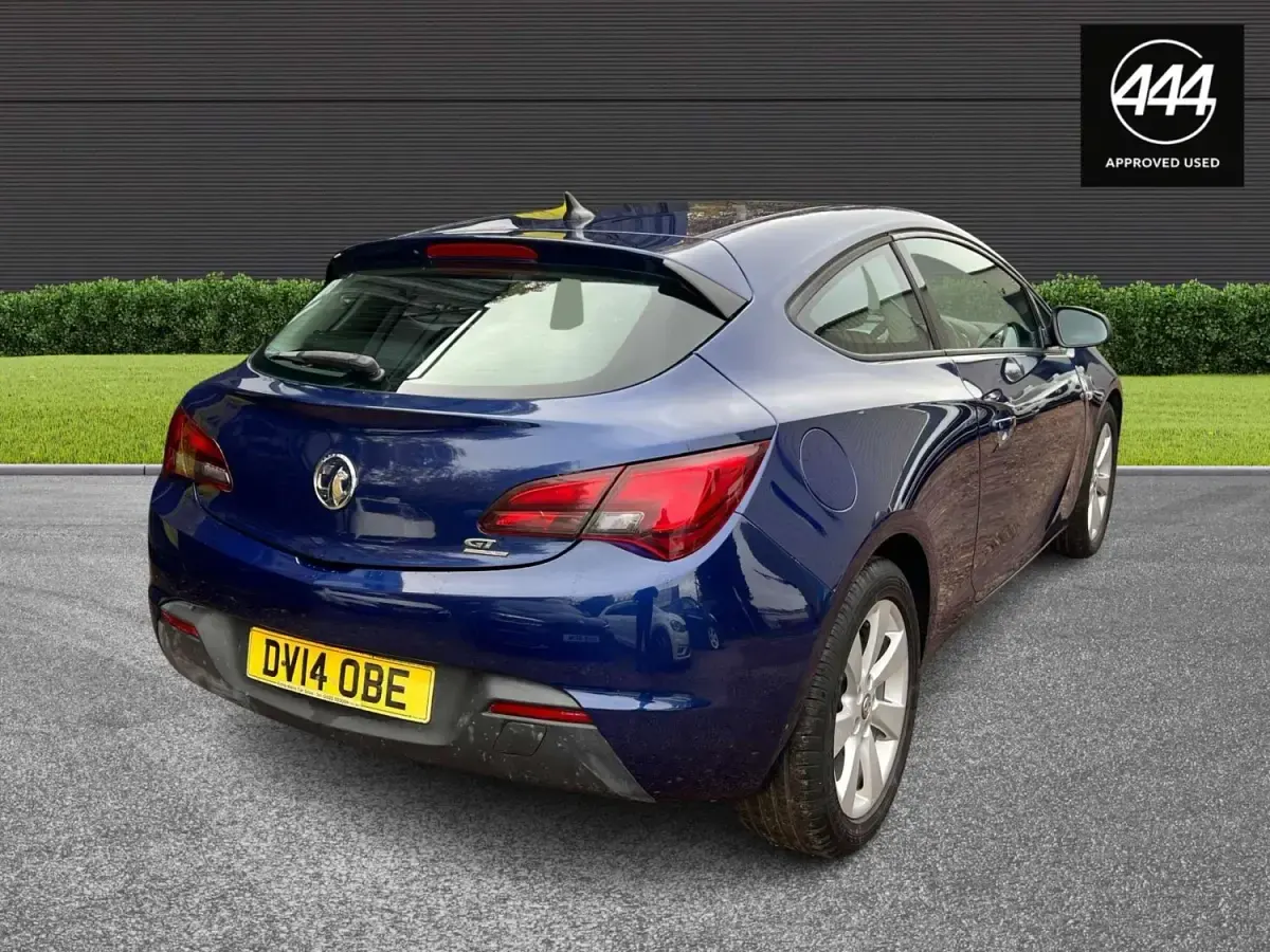 Second-hand Vauxhall Astra GTC Sport 2014 Albastru Coupe