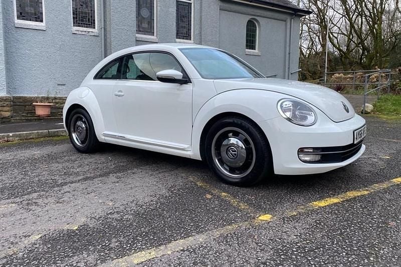Used VW Beetle Design 150 HP (110 kW) 2016 White Hatchback