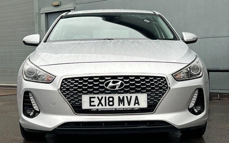 Used Hyundai i30 SE 120 HP (88 kW) 2020 Hatchback