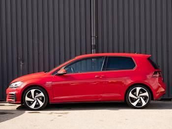 Used VW Golf VII GTI 230 HP (169 kW) 2018 Red Hatchback