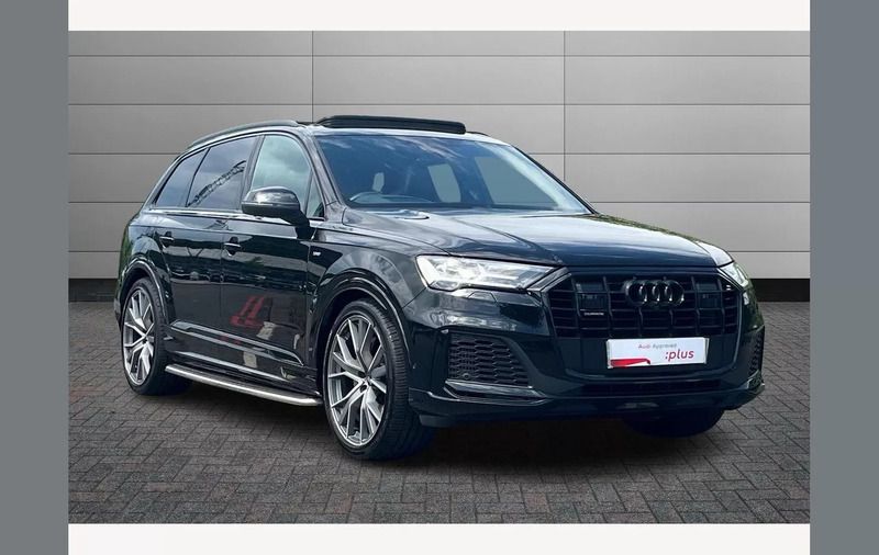Black Used 2022 Audi Q7 Comfort SUV | £58,195 (Expensive) - Image 1/4