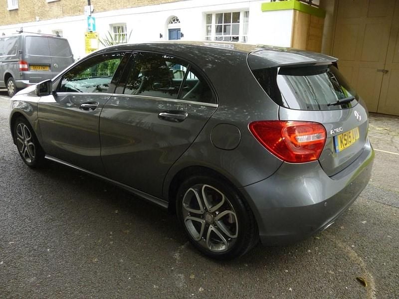 Used Mercedes A180 122 HP (89 kW) 2015 Grey Hatchback