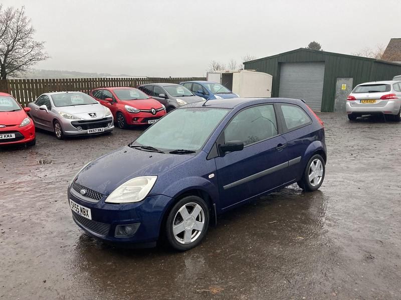 Blue Used 2005 Ford Fiesta Zetec Hatchback | £1,795 (Super price) - Image 1/4