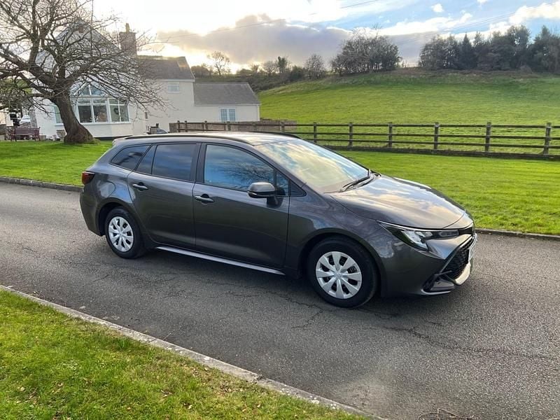 Used Toyota Corolla 140 HP (102 kW) 2024 Grey