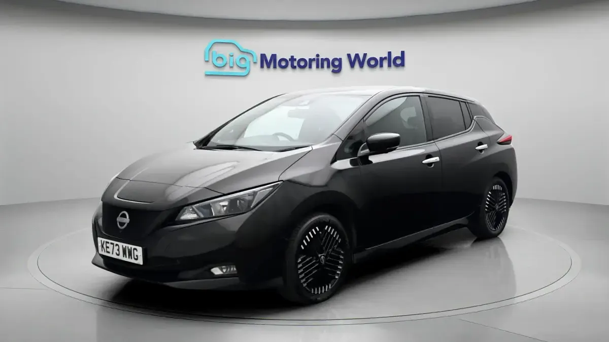 Used Nissan Leaf N-Connecta 110 kW (150 HP) 2024 Black Hatchback