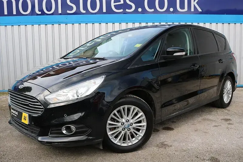 Used Ford S-MAX Zetec 150 HP (110 kW) 2015 Black MPV