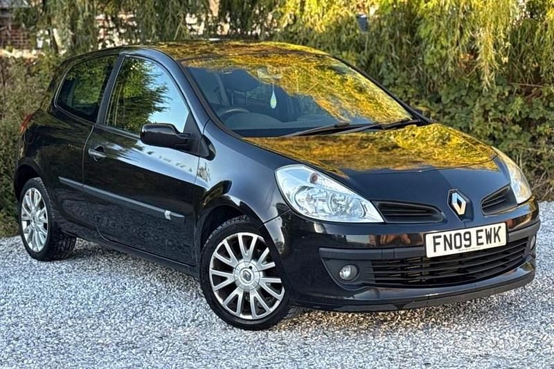 Black Used 2009 Renault Clio II Dynamique Hatchback | £795 (Fair price) - Image 1/1