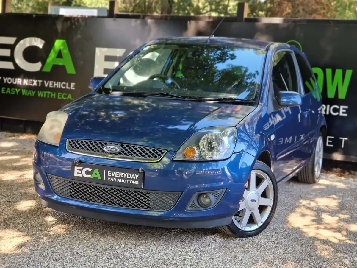 Used Ford Fiesta Zetec 73 HP (53 kW) 2008 Blue Hatchback