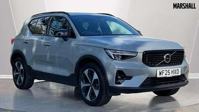 Grey Used 2025 Volvo XC40 Plus SUV | £34,203 (Fair price) - Image 1/4