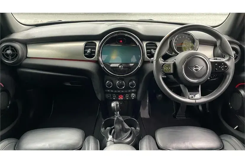 Used Mini Cooper Exclusive 136 HP (100 kW) 2022 Enigmatic black Hatchback