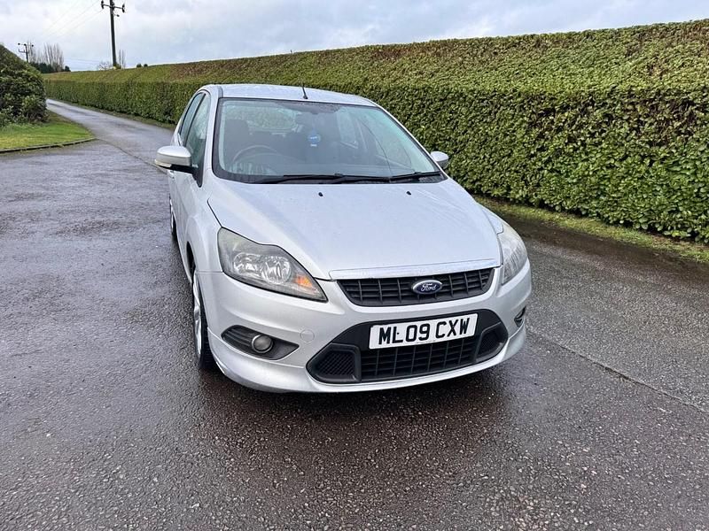 Used Ford Focus Zetec 2009 Silver Hatchback