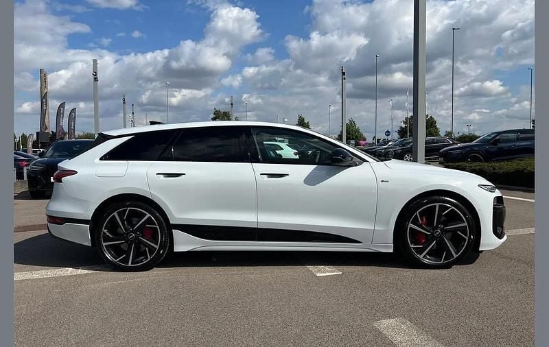 Used Audi e-tron Performance 269 kW (367 HP) 2025 White SUV