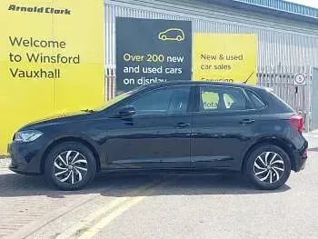 Used VW Polo Life 95 HP (69 kW) 2024 Black Hatchback