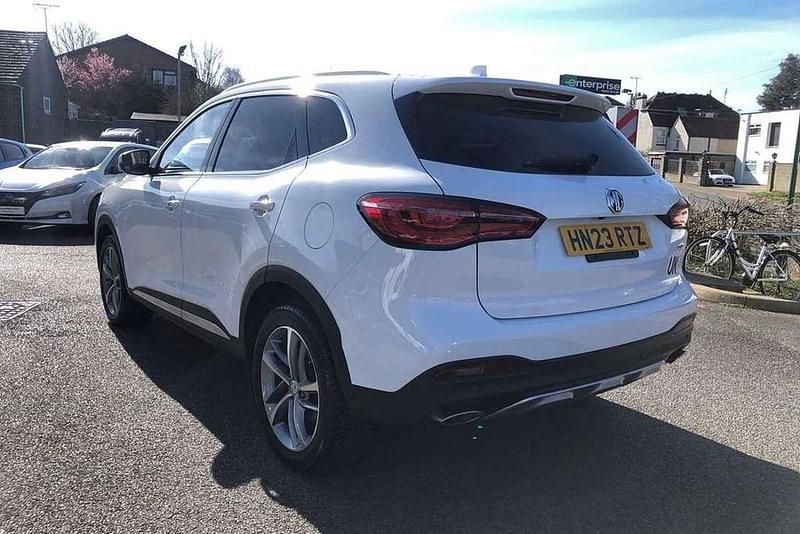 Used MG HS Exclusive 162 HP (119 kW) 2023 White SUV