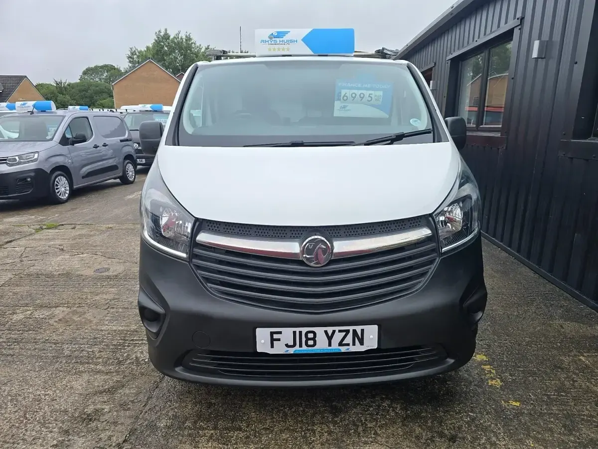 Used Vauxhall Vivaro S 2018 White