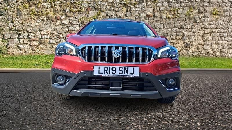 Used Suzuki SX4 S-Cross SZ5 140 HP (102 kW) 2019 Red SUV