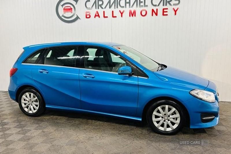 Used Mercedes B180 SE 109 HP (80 kW) 2015 Blue MPV
