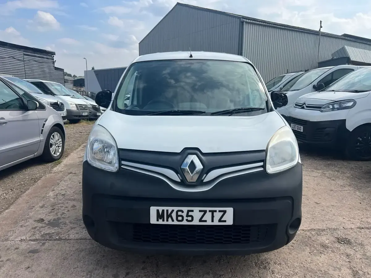 Used Renault Kangoo 2015 White MPV