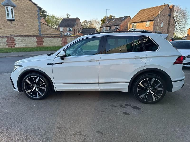 Used VW Tiguan R-line 150 HP (110 kW) 2021 White SUV