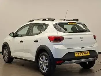 Used Dacia Sandero Essentiel 91 HP (66 kW) 2022 White Hatchback