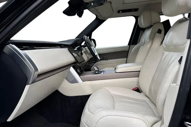 Używany Land Rover Range Rover First Edition 2022 Czarny SUV