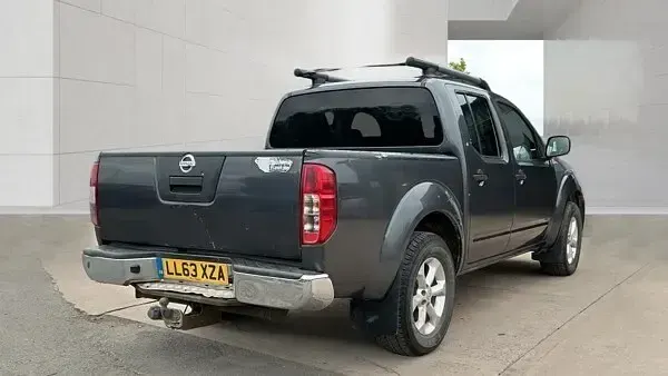 Used Nissan Navara Tekna 2013 Grey Pickup