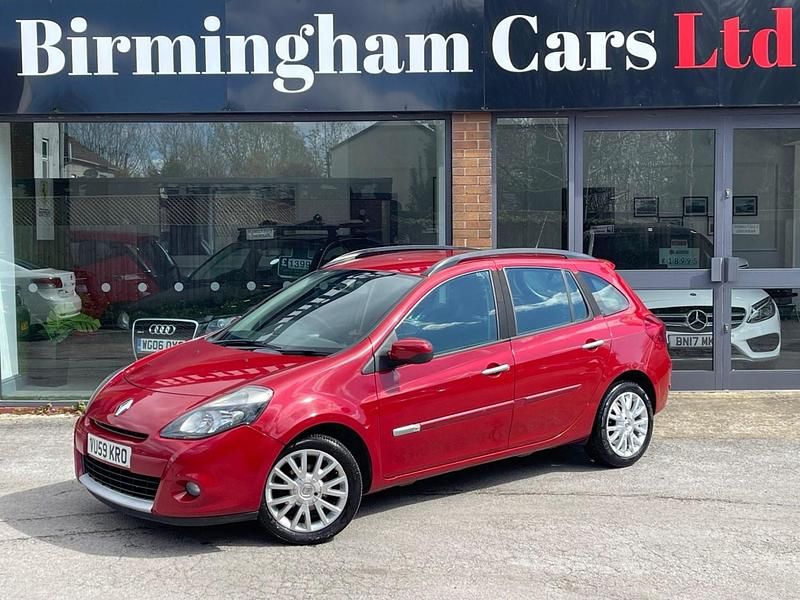 Red Used 2009 Renault Clio GrandTour Dynamique Estate | £1,500 - Image 1/4
