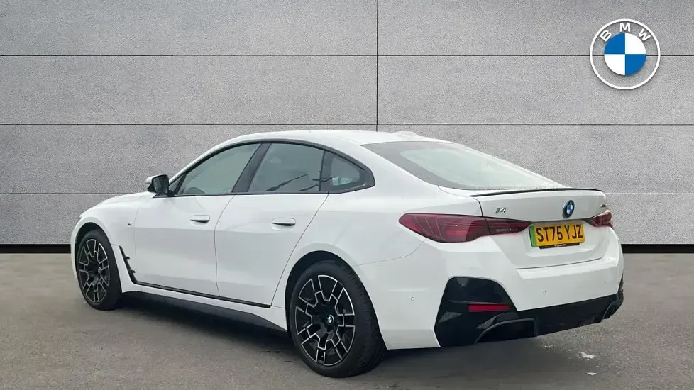 Used BMW i4 M Sport 246 kW (335 HP) 2025 White Sedan