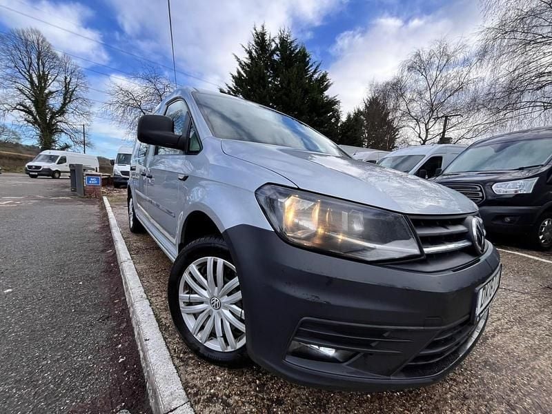 Used VW Caddy Maxi 102 HP (75 kW) 2018 Silver MPV