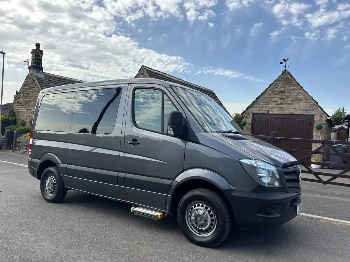 Used Mercedes Sprinter 95 HP (69 kW) 2016 Grey Van