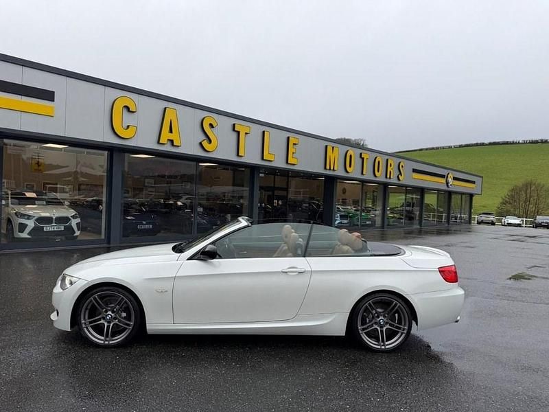 Used BMW 330 Cabriolet Sport Line 245 HP (180 kW) 2012 White Cabriolet