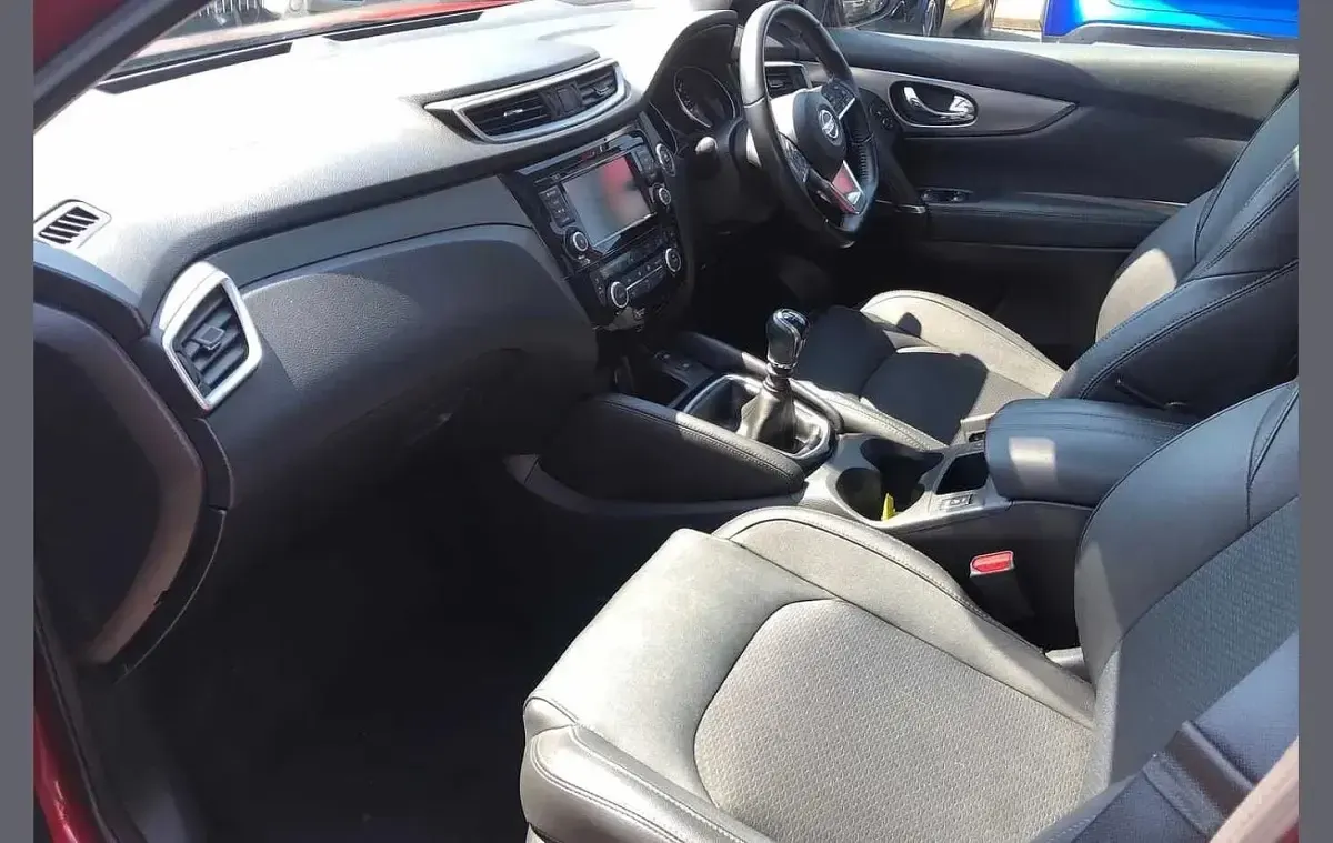 Used Nissan Qashqai Tekna 138 HP (101 kW) 2019 Red SUV
