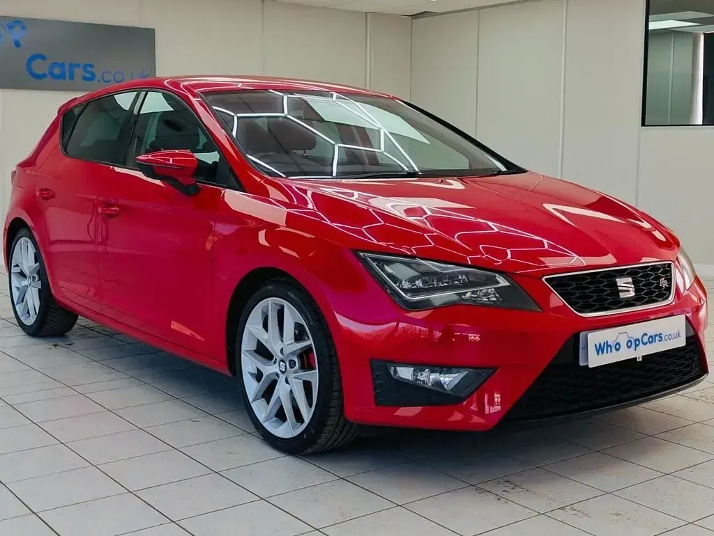 Begagnad Seat Leon FR 180 HK (132 kW) 2013 Röd Halvkombi