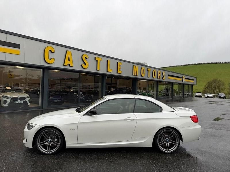 Used BMW 330 Cabriolet Sport Line 245 HP (180 kW) 2012 White Cabriolet