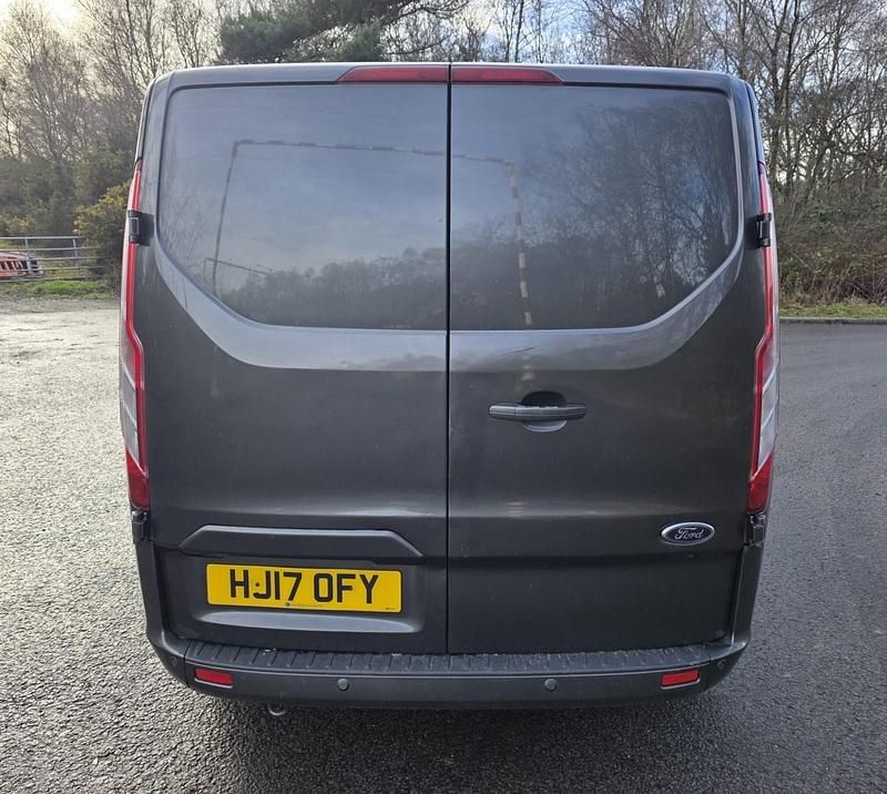 Used Ford Transit Custom Limited 130 HP (95 kW) 2017 Grey Van