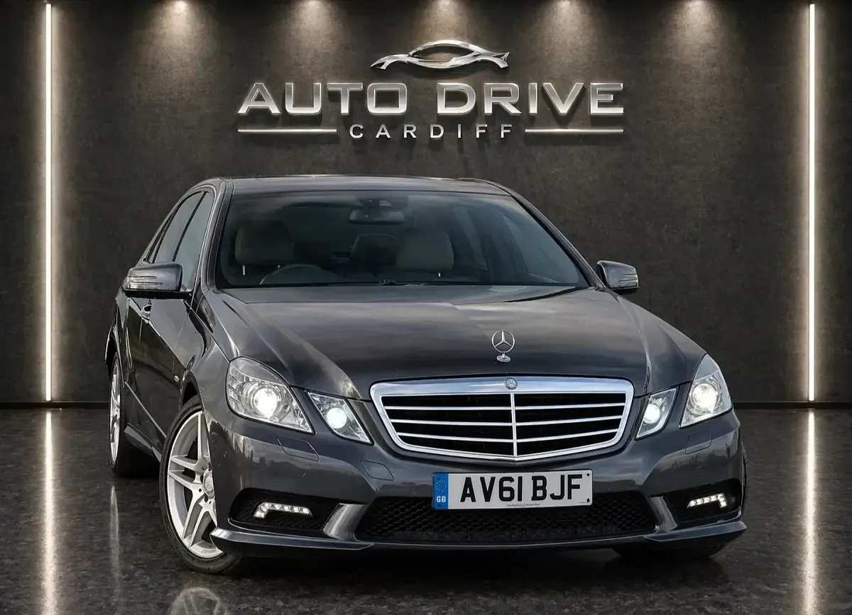 Begagnad Mercedes E350 2011 Grå Sedan