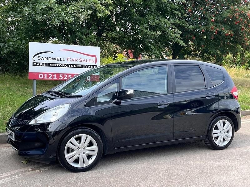 Black Used 2014 Honda Jazz ES Hatchback | £8,475 (Fair price) - Image 1/4