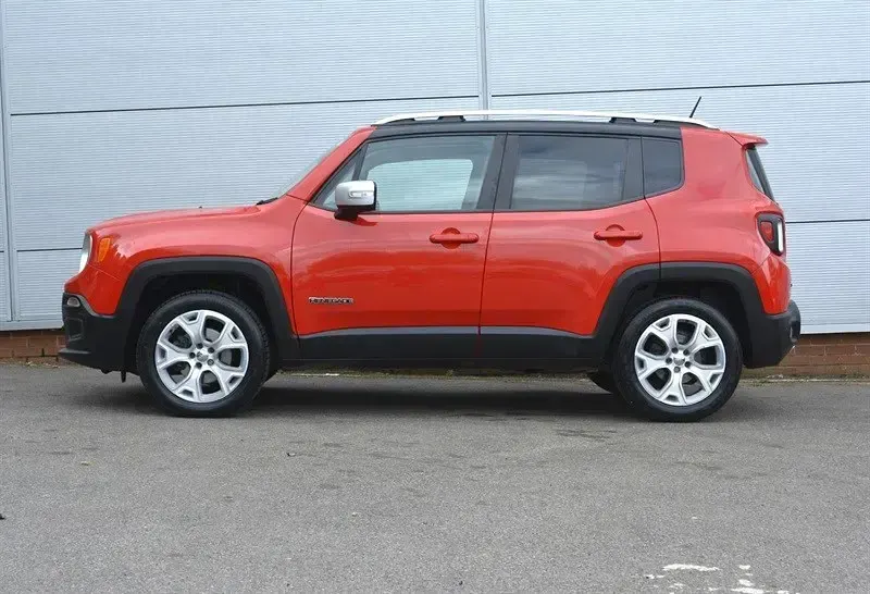 Usado Jeep Renegade Limited 140 CV (102 kW) 2015 Rojo SUV